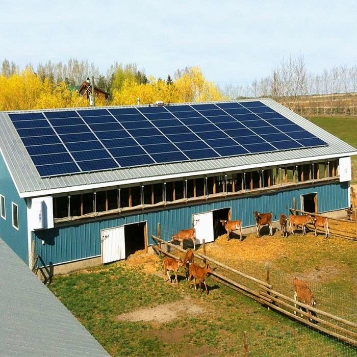 سیستم خورشیدی نصب شده روی زمین گالوانیزه برای گلخانه