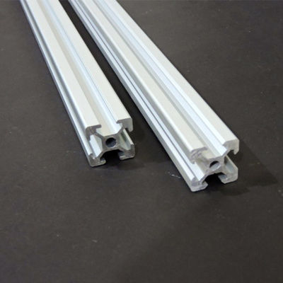 قیمت خوب پروفیل اکستروژن آلومینیوم نقره ای یا سفارشی 6005-T5 ماژول فتوولتائیک نصب ریل رک برای سیستم های خورشیدی آنلاین